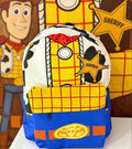 Mochila Woody Sheriff Toy Story Disney amarilla azul y blanca